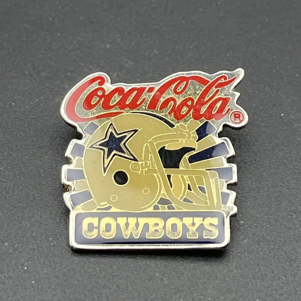 Vintage‎ Coca-Cola Coke Dallas Cowboys Helmet NFL Football Lapel Hat Pin